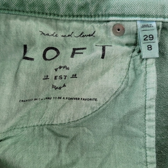 made and loved LOFT Green 5 Pocket Denim Shorts Size 29/8 - Picture 5 of 11